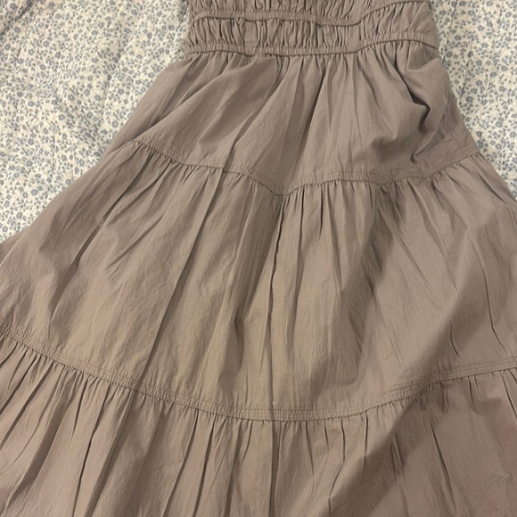 Aritzia Sunday Best Poplin Dress - Picture 5 of 6